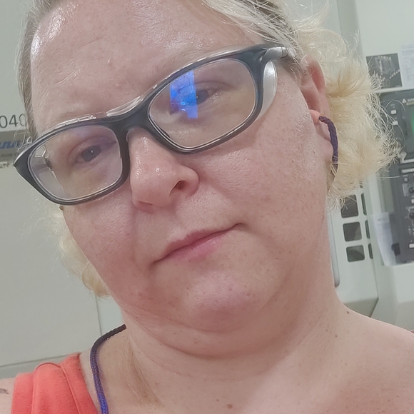 Rachael's (mostly) plus size closet - Picture 3 of 7